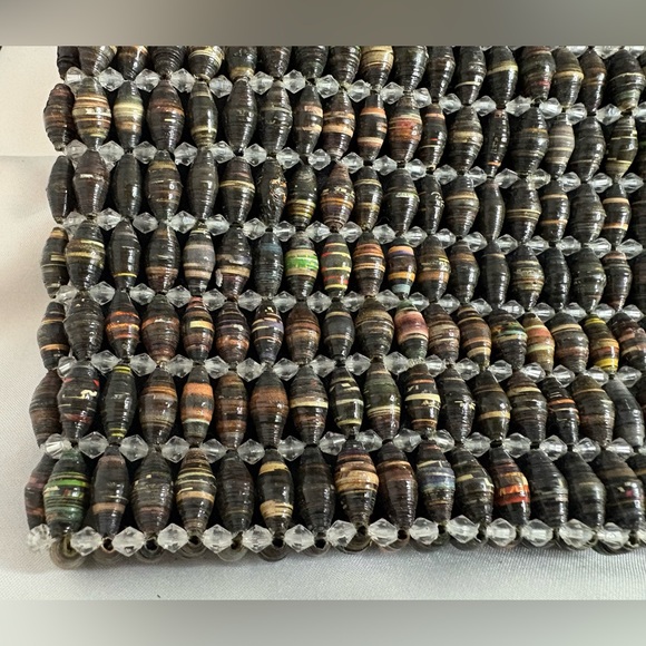 Beaded ladies Kenya paper clutch - Picture 4 of 5